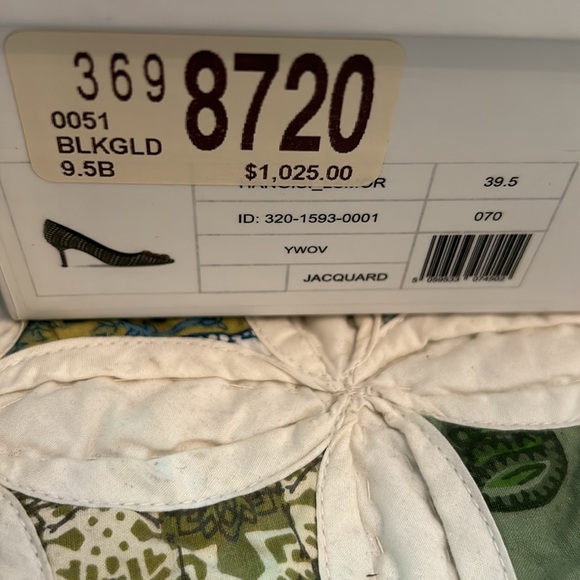 Manolo Blahnik 39.5 gorgeous worn once to event! - Picture 5 of 10